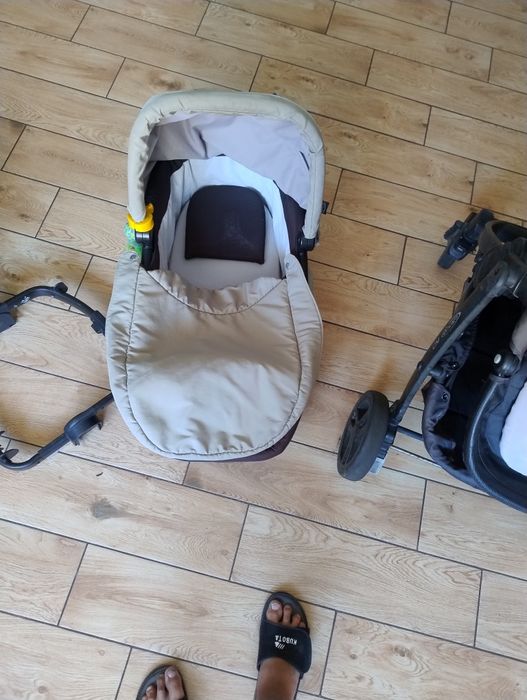 Wózek dziecięcy -komplet