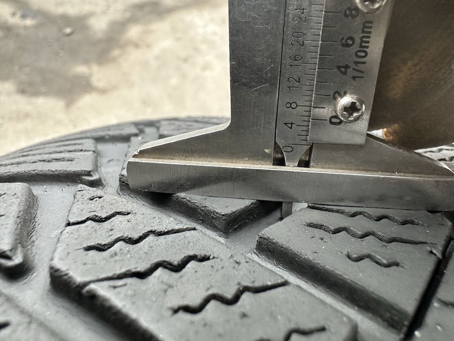 Шини 235 45 20 100V XL Continental WinterContact TS850P пара