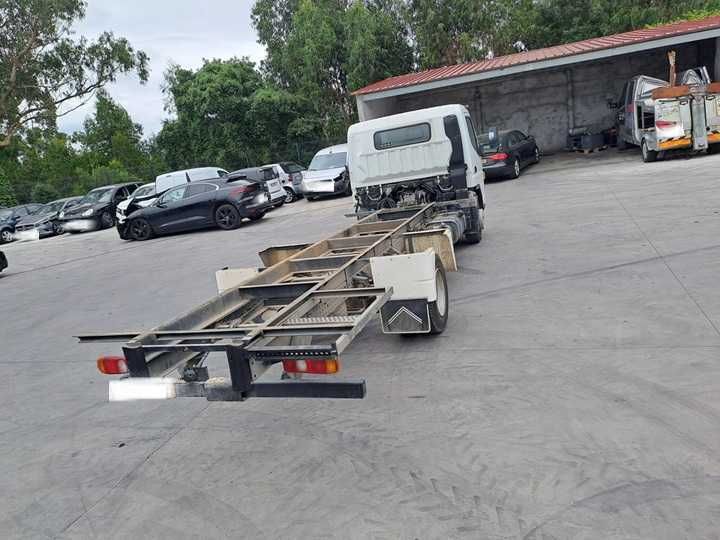 Mitsubishi Canter Fuso 7C15 (pesado), 2014 nacional 7800€ + IVA