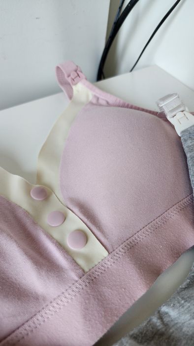 Бюстгальтеры, лифчики, топы для кормления