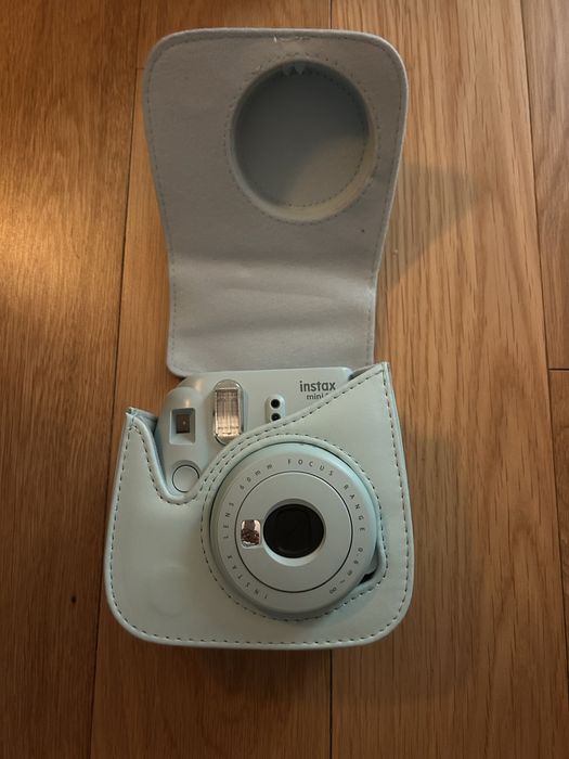 Fujifilm Instax Mini 9 (Azul Gelo) + Capa de Proteção