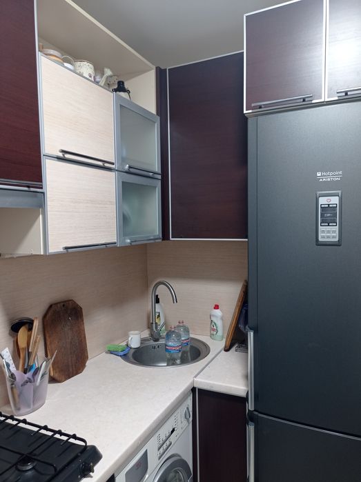 Продам двухкомнатную квартиру м. Академика Павлова