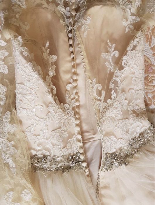 Продам весільну сукню від італійського бренду Lusano Bridal