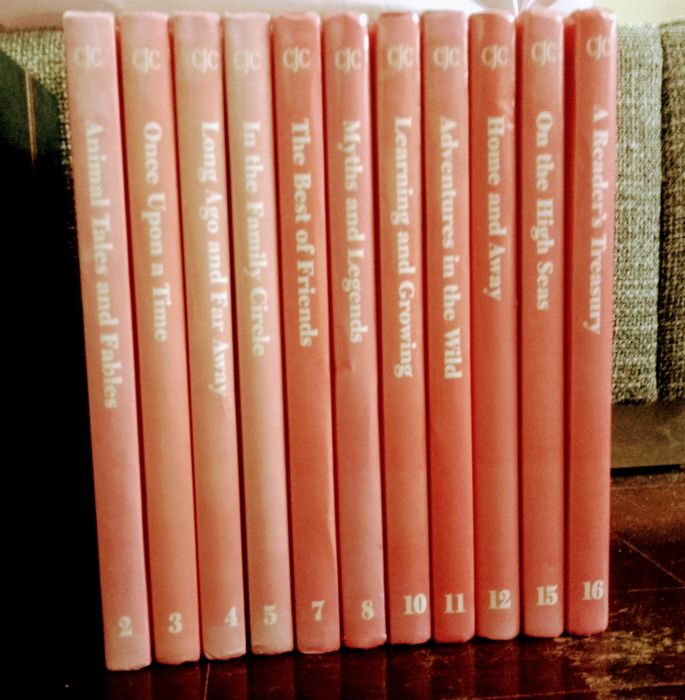 Livros de contos Collier's Junior Classics e enciclopédia Collier's