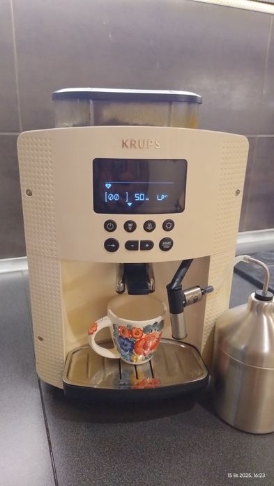 Krups ekspres do kawy że spieniaczem mleka