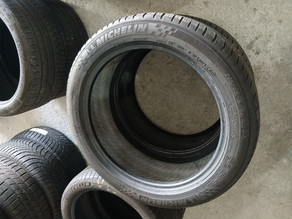 2 Pneus 245/45R19 Michelin