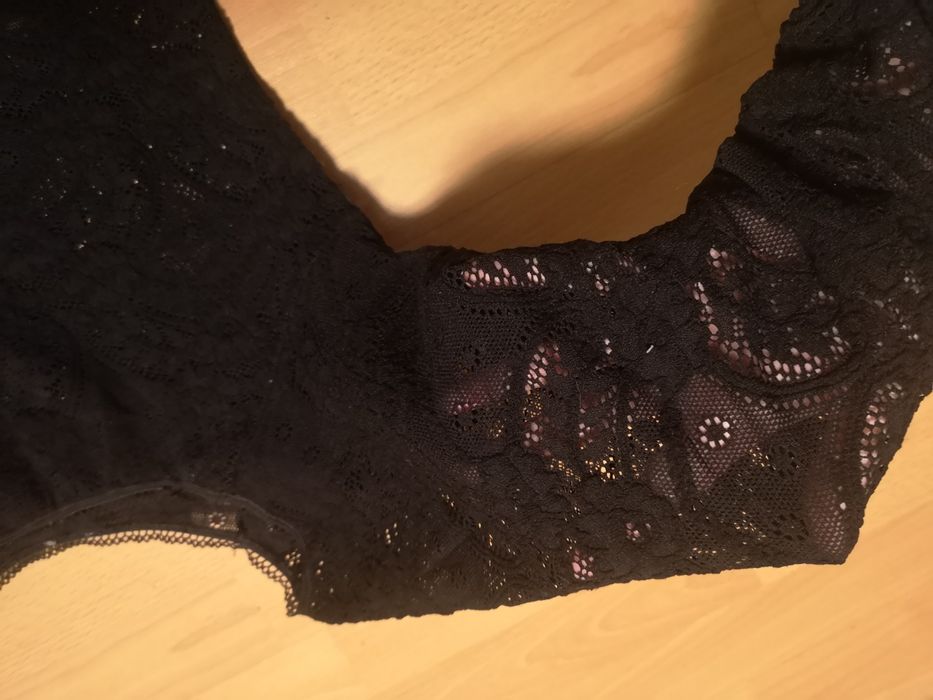 Koronkowe body czarne