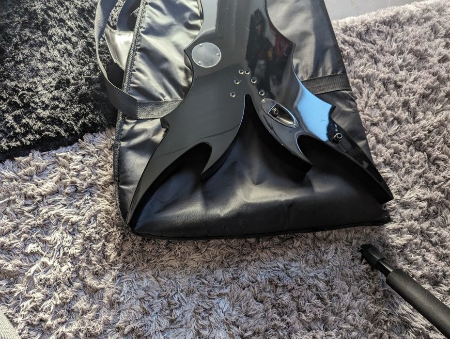 B.C. Rich Draco Onyx + Dimarzio Super distortion (DP100)