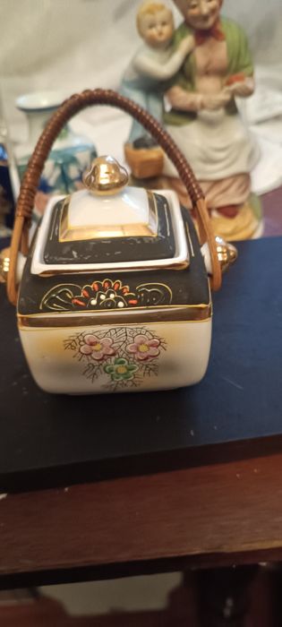 Новый заварник с чашкой