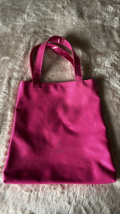 Mala Rosa Impermeável Emirates