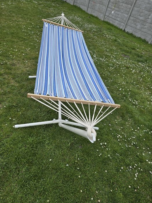 Hamak z podstawą