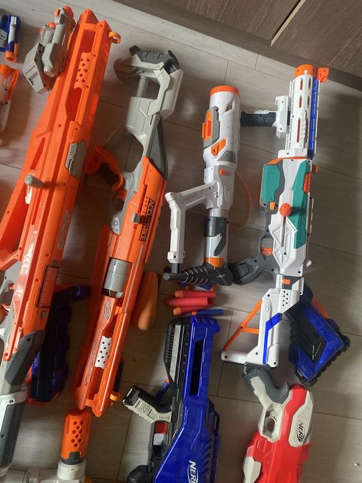 Zestaw nerf ze stzralkami, dodatkami,wszysko w dobrym stamie