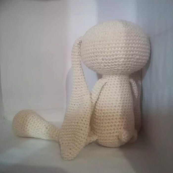 Coelho em crochet, feito à mão