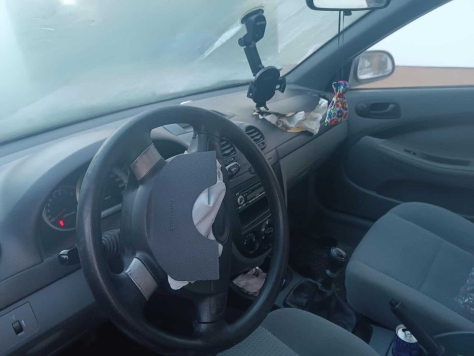 Chevrolet lacetti 2008 hatchback benzyna uszkodzony