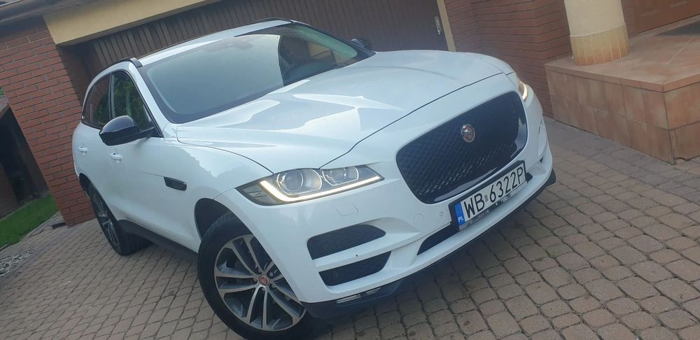 Jaguar F-Pace Jaguar F-Pace Salon PL Panorama bezwypadkowy Nowy Silnik !