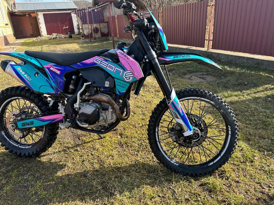 Продам мотоцикл GEON Dakar GNS 300 34 к.с