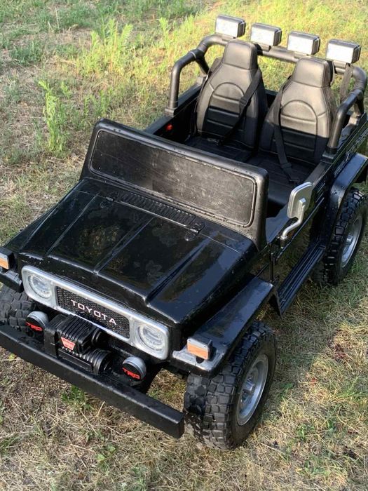 Toyota Land Cruiser 70 детский эл мобиль