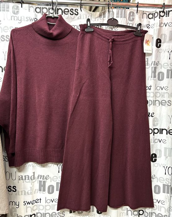 Костюм трикотажный вязанныйй с брюками палаццо, натуральный, Италия