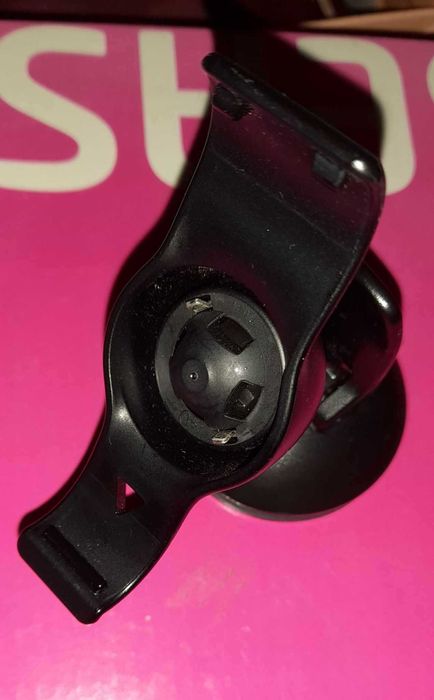 Garmin nuvi40 GPS Charger and Mount – New – In Lisbon64740902815619123