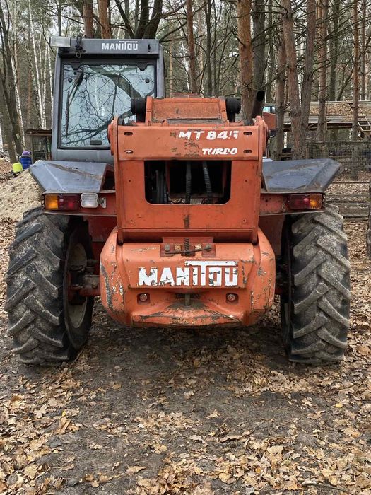 Телескопічний навантажувач MANITOU 845