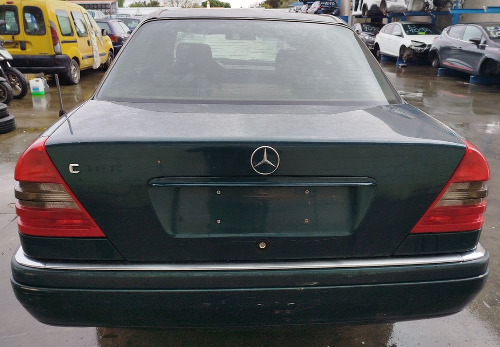 Para peças MERCEDES-BENZ Classe C (W202)