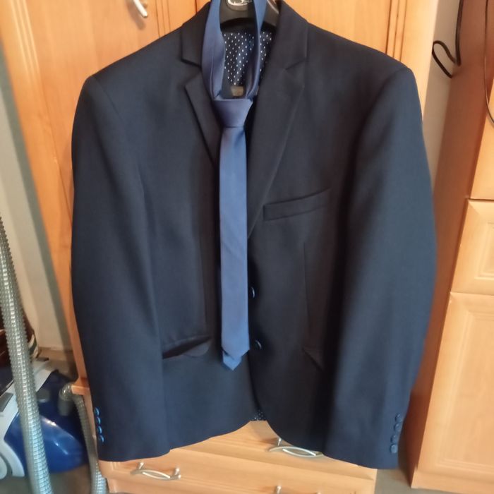 Garnitur męski sprzedam