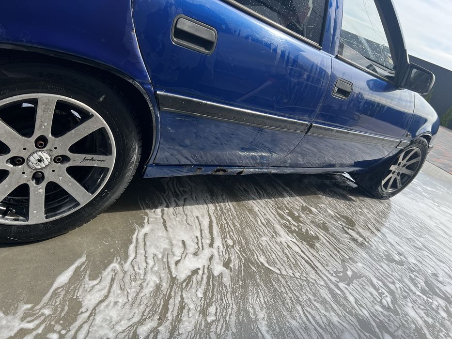 Opel Vectra 1.6