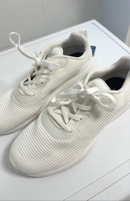 Białe sneakersy skechers Bobs Squad - Tough Talk SN 32504 r. 42