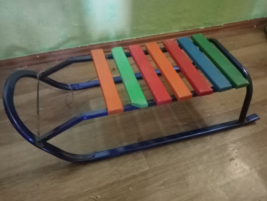 Продам децкие  саночки