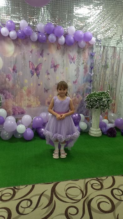 Плаття нарядне на 5,6 рочків