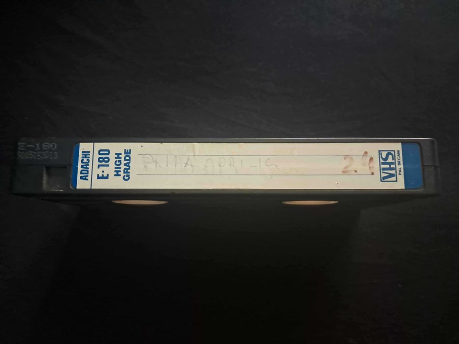 VHS Prima Aprilis / Chains