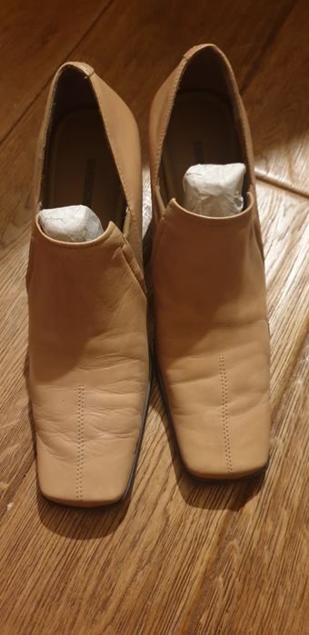 Buty damskie wsuwane