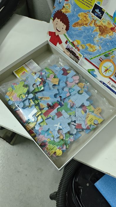 Jogo de Puzzle: Descoberta do Mundo- Clementoni