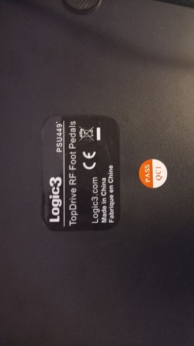 Selling Logic 3 steering wheel, used but in like-new condition.64740940707075123