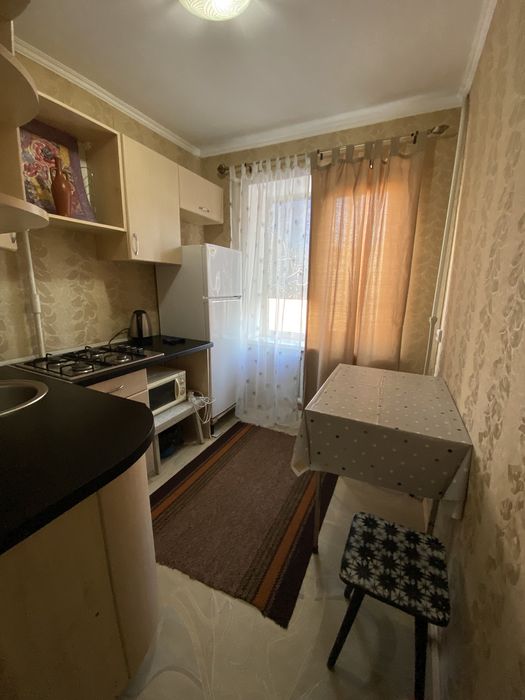 Червоний камінь., 1 комн. 4 лікарня 5 лікарня 11 лікарня.