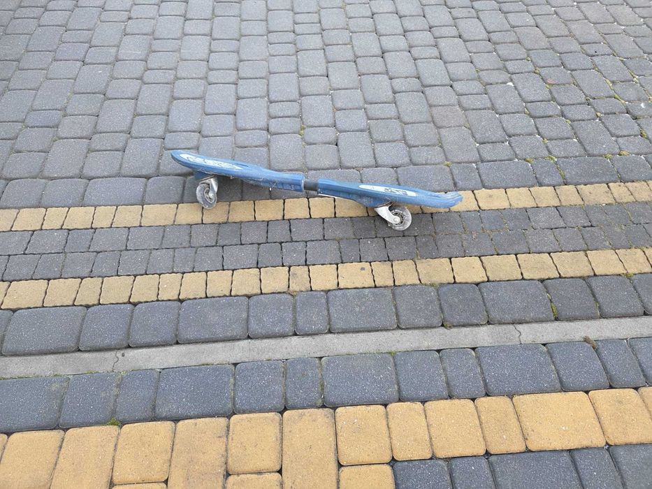 dwukołowa deskorolka waveboard