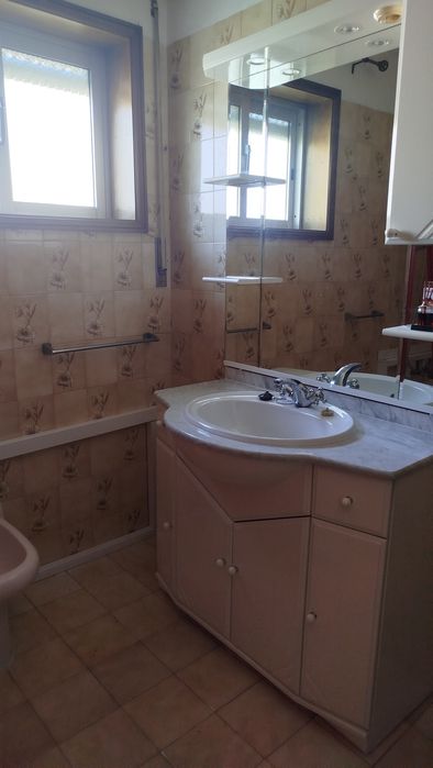 Arrendamento do 1 andar T3 de uma casa