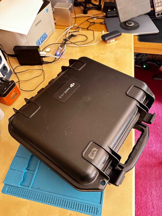 DJI Air 2S Fly More combo + Kontroler DJI Smart Controller