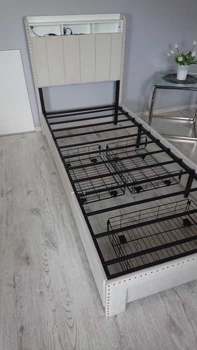 OKAZJA!!!  Łóżko sypialniane jednoosobowe z oświetleniem led 90 x 200