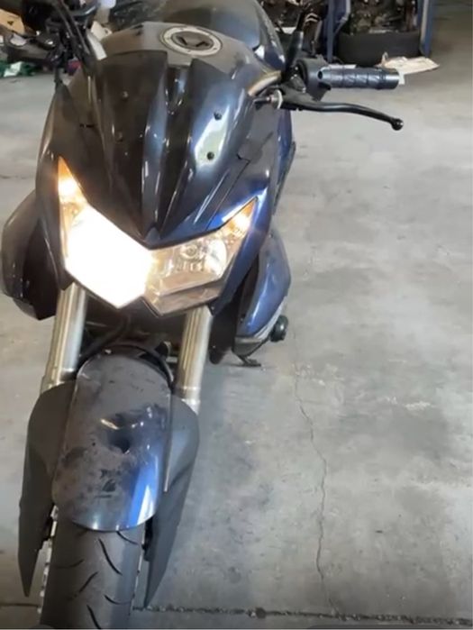 Kawazaki z1000 bem 100% original bem estimada