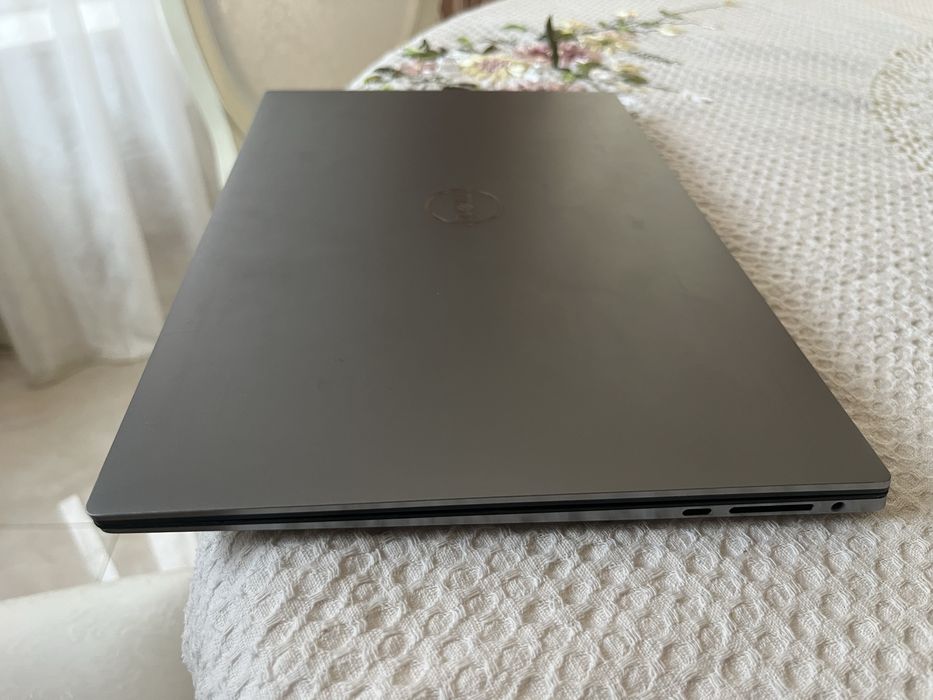 Ноутбук Dell 5550 i9 !!! 64GB-ram t2000 4GB