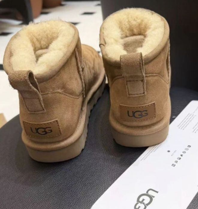 Ugg ultra mini  novo com caixa 38