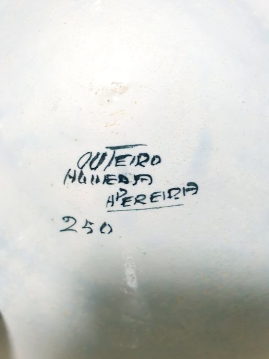 Fantástica grande taça em faiança do Outeiro Agueda - ass. A. Pereira