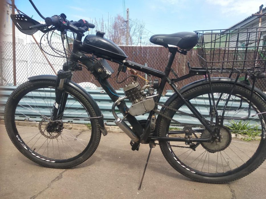 Моторка,дирчик ,веломопед