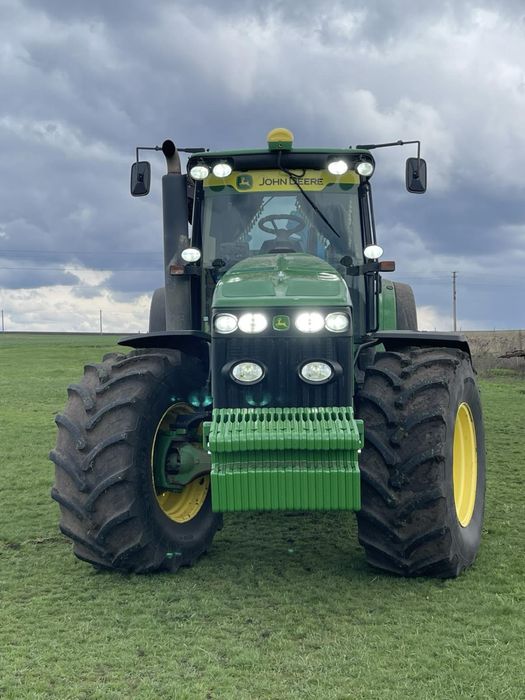 Продам джондир 8330 в идеальном состоянии