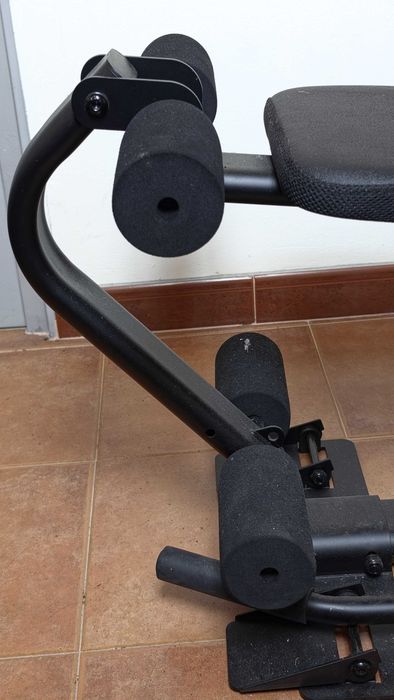 Equipamento de musculação multifunções