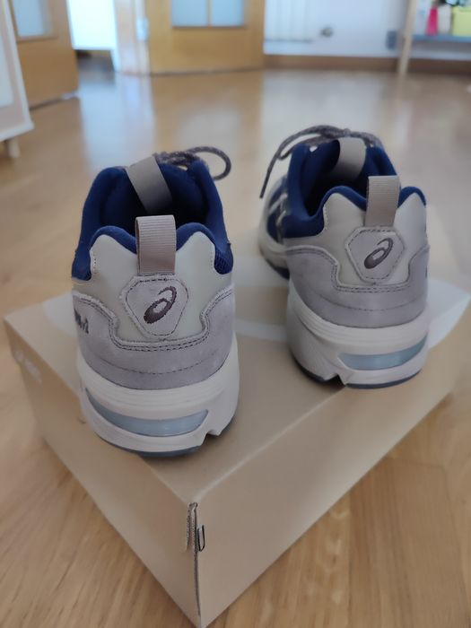 Ténis ASICS Gel 1090 v2