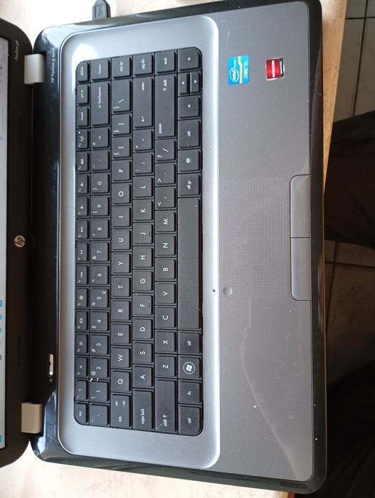 Laptop HP pavilion g6  8/SSD 265 giga. I3 prcesor windows 11