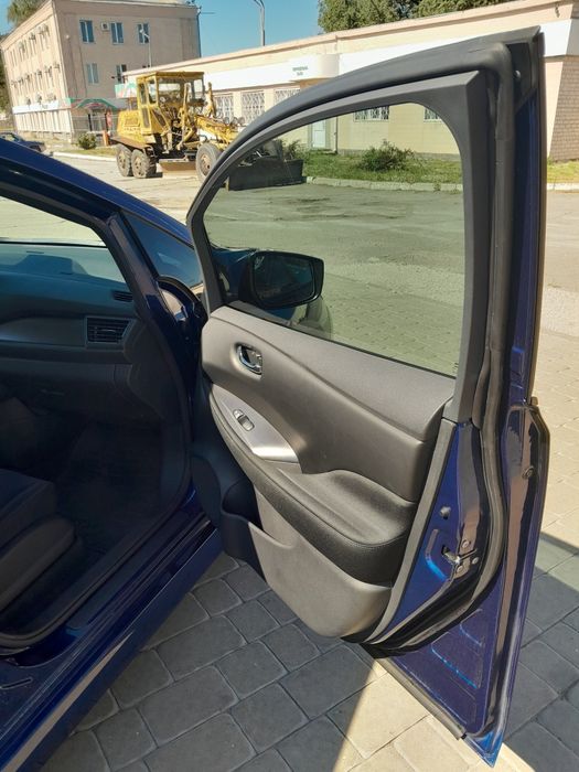 Електромобіль Ніссан Leaf 62 квт.2022р.
