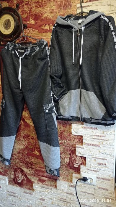 Новые спортивные костюмы 46 и 54 размера